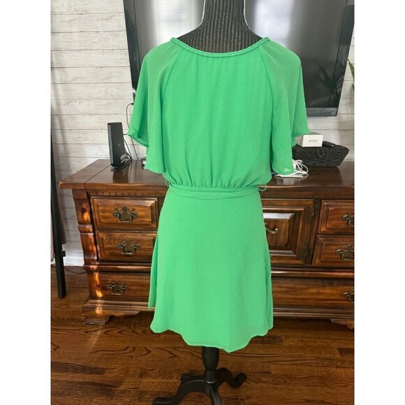 Gilli Green Vneck Braided Trim Waist Tie Mini Dress Womens Size M - Picture 2 of 7